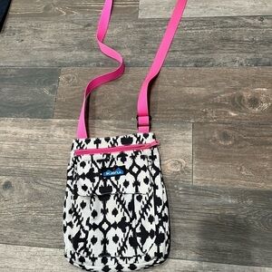 KAVU For Keeps Purse Crossbody Bag Black & Pink -